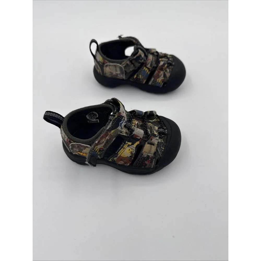 KEEN Newport H2 Toddler Size 6 hiking sandals Neighbors Print Outdoors